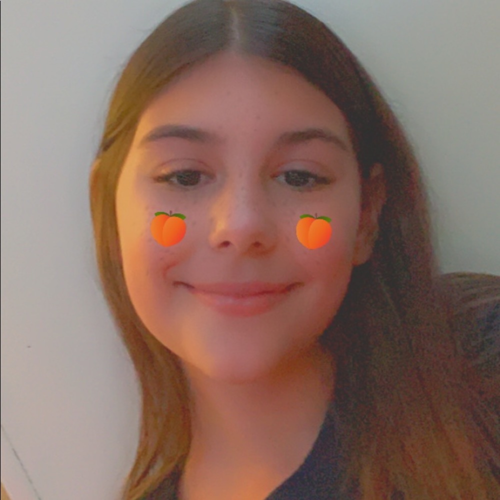 Meet your Posher, Adrianna